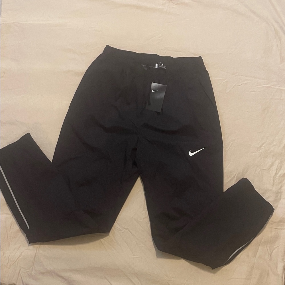 Nike Men's Black Joggers with White Accents